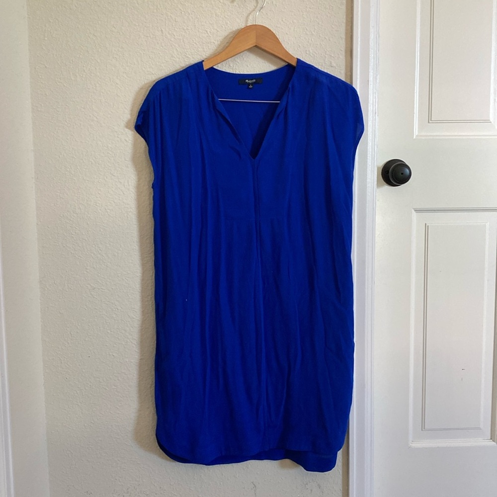 Beautiful royal blue Madewell shift dress